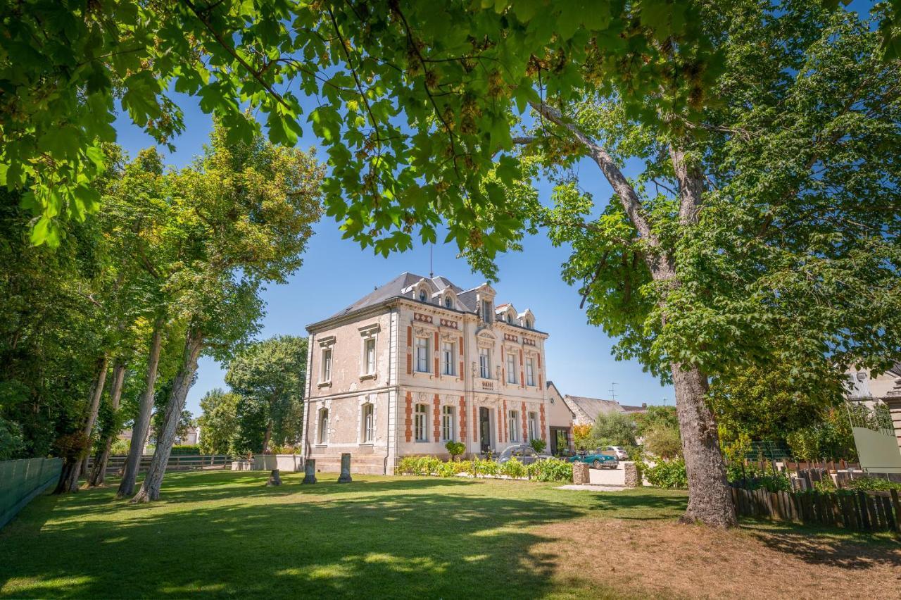 Appartement Du Chateau De La Caillerie Avoine Exterior foto